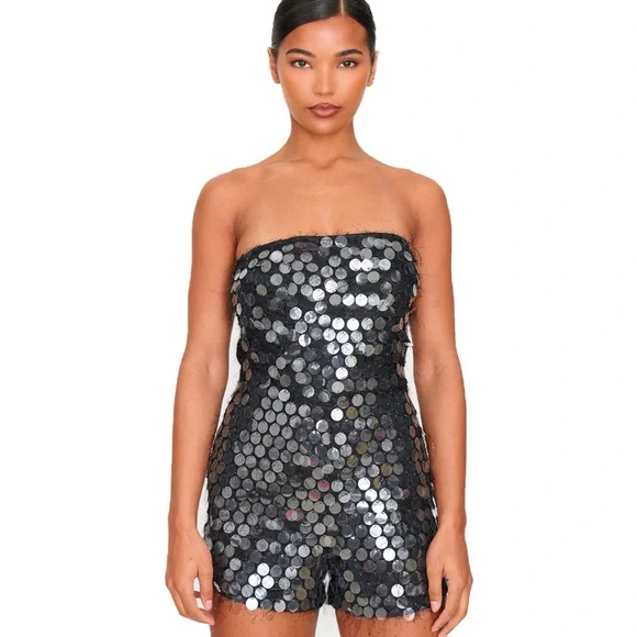 PrettyLittleThing Black Disc Sequin Bandeau Playsuit Size 10 - Picture 1 of 7